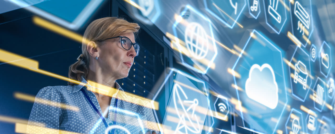 NOC on verkon hallintapalvelu, joka takaa tietoverkkojen toimivuuden.