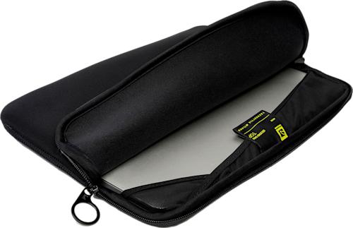 Tucano Top suojatasku MacBook Air 15 Musta