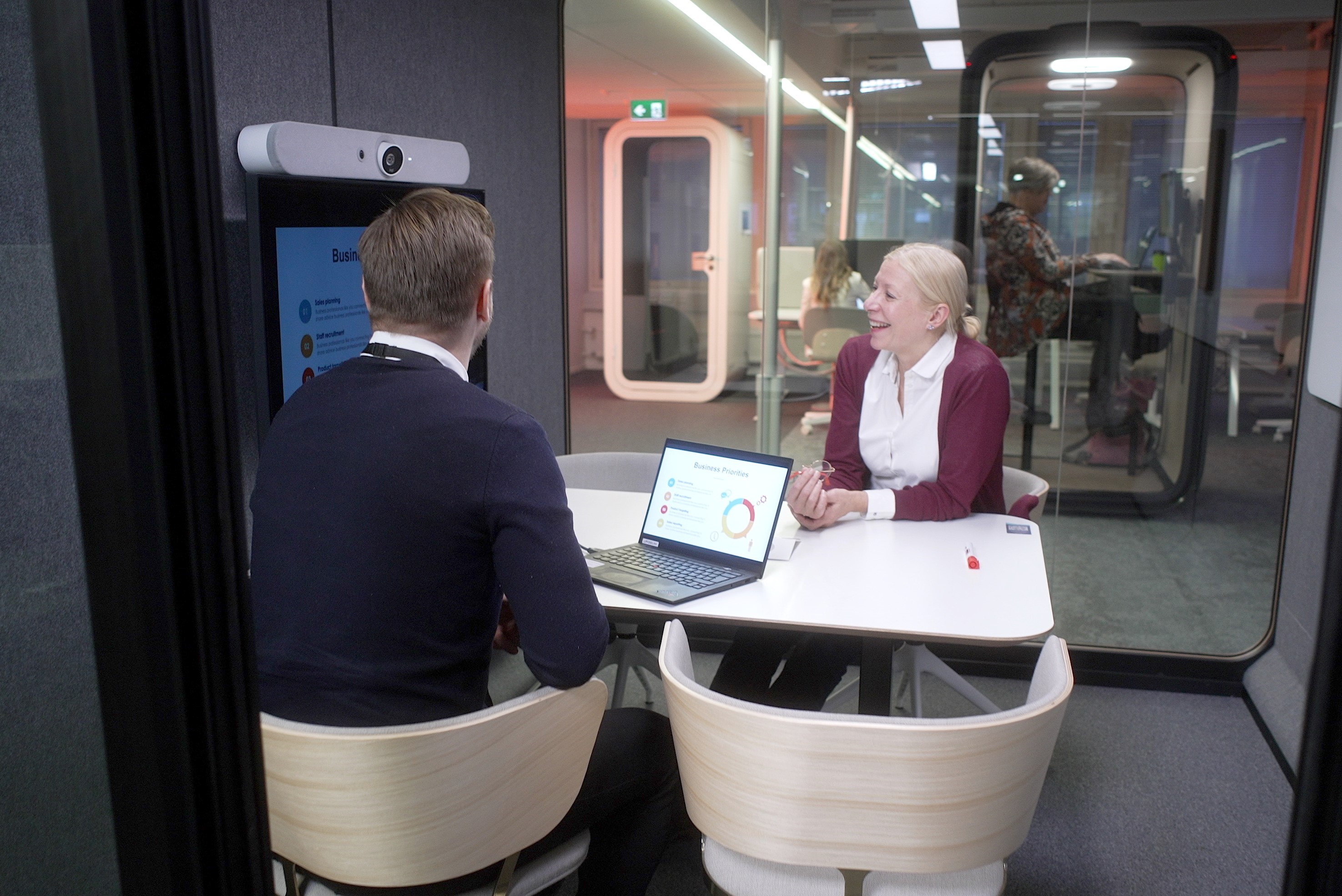 Elisa Videra helps you modernize your meeting spaces with the latest collaboration technology