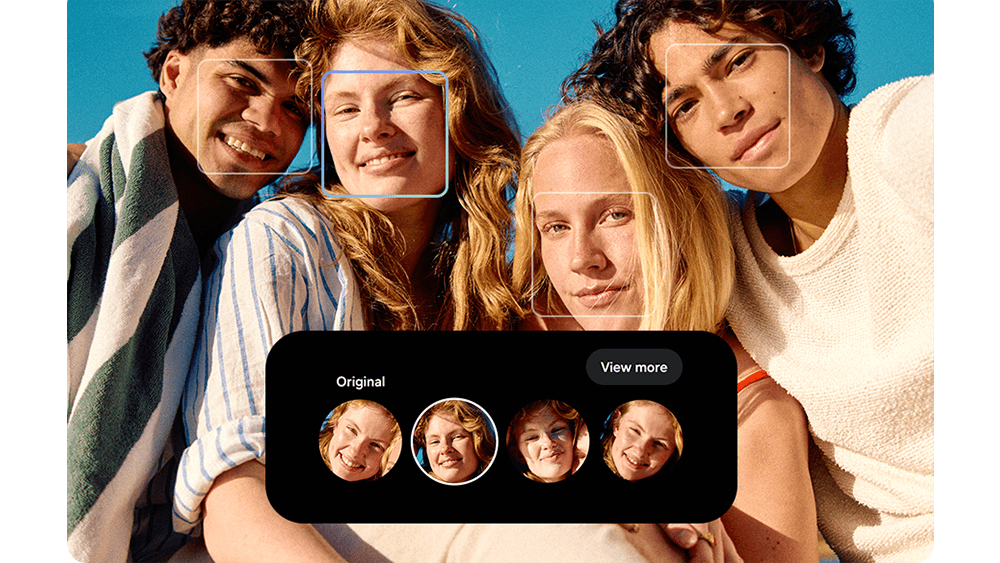 neljä nuorta ihmistä, puhelimen kamera on tarkentanut heidän kasvoihinsa