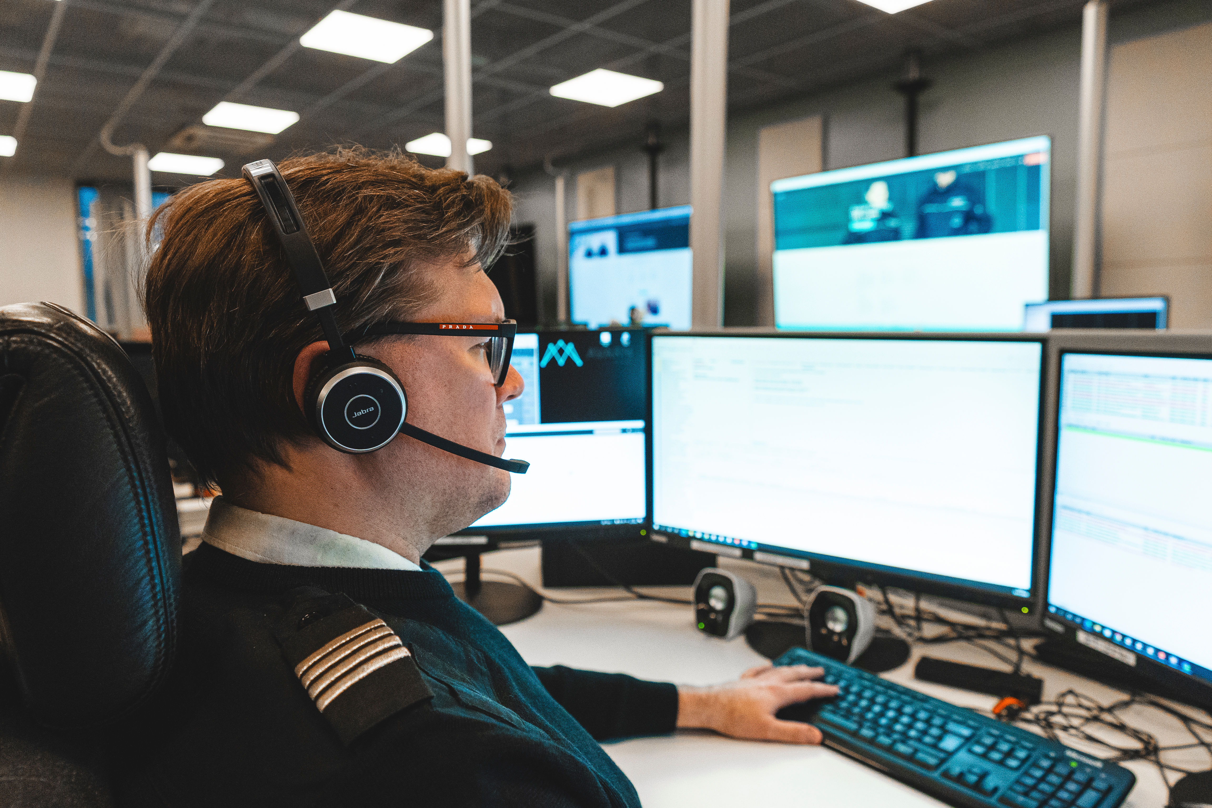 Kuva Elisa Kotiturva -sovelluksesta puhelimen ruudulla