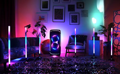 JBL Partybox 720 EasySing mikeillä + 2 x akku + PartyLights