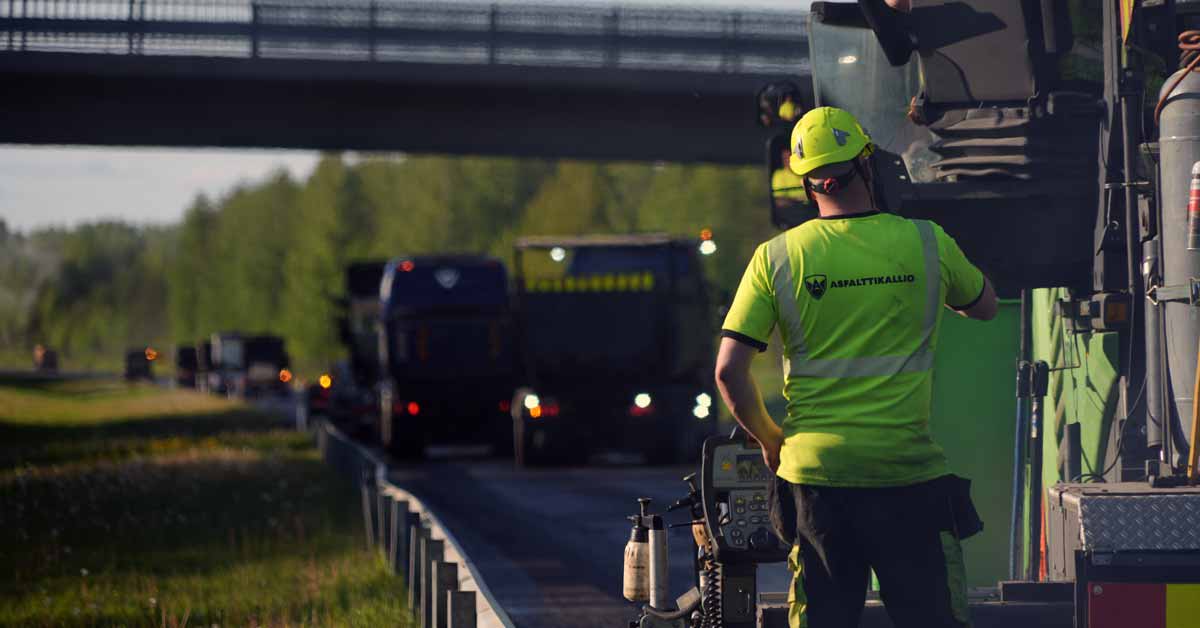 Asfalttikallio asiakastarina: Tietomurto