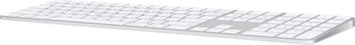 Apple Magic Keyboard Touch ID:llä ja numero­­näppäimistöllä