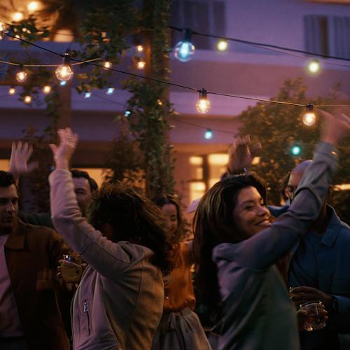 Philips Hue Festavia Globe -valosarja ulkokäyttöön 21 metriä
