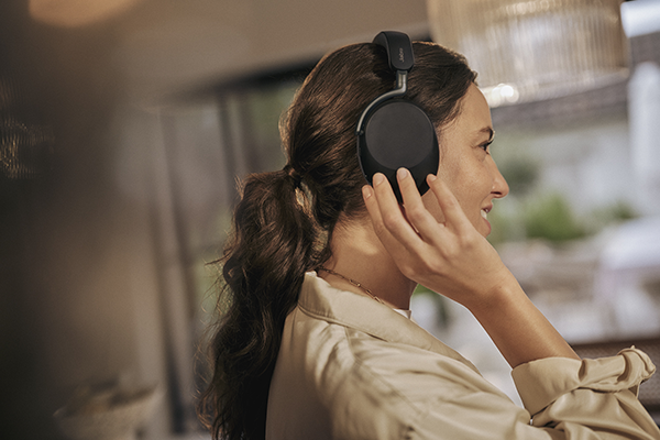 Hybridityöhön sopivat Jabran kuulokkeet