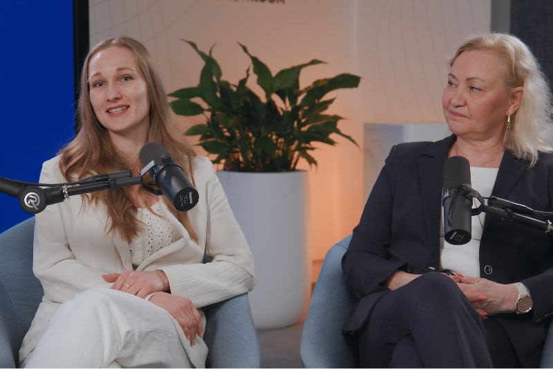 Sara Kinnunen ja Jana Pullinen