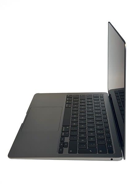 Kunnostettu Apple MB Air 13 M1 8/256GB Space Grey