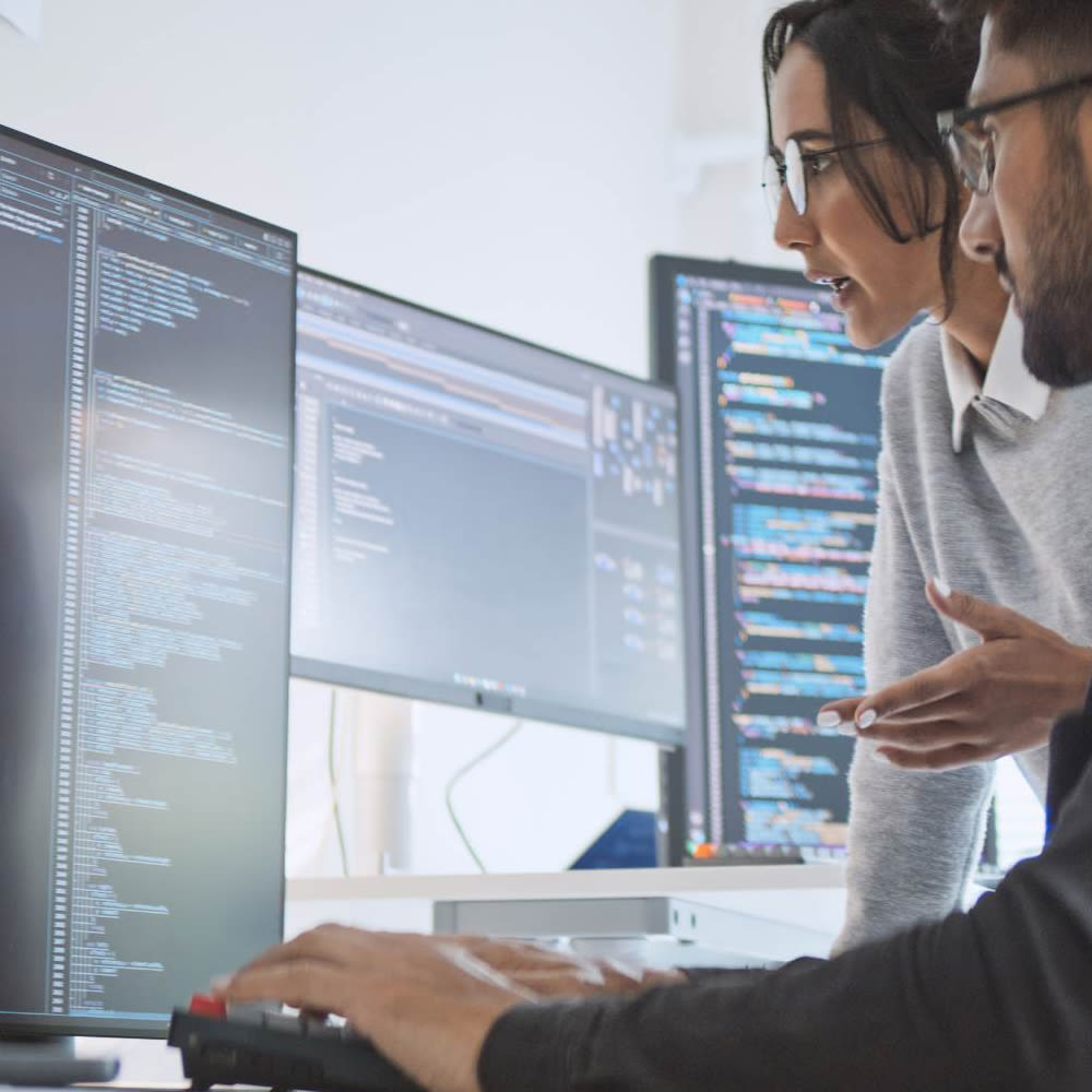 Lue Elisa Cyber Security Outlook 2026 -katsaus