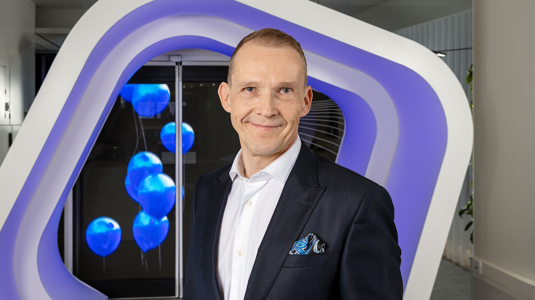 Elisan Sami Komulainen, johtaja, teknologia ja operaatiot