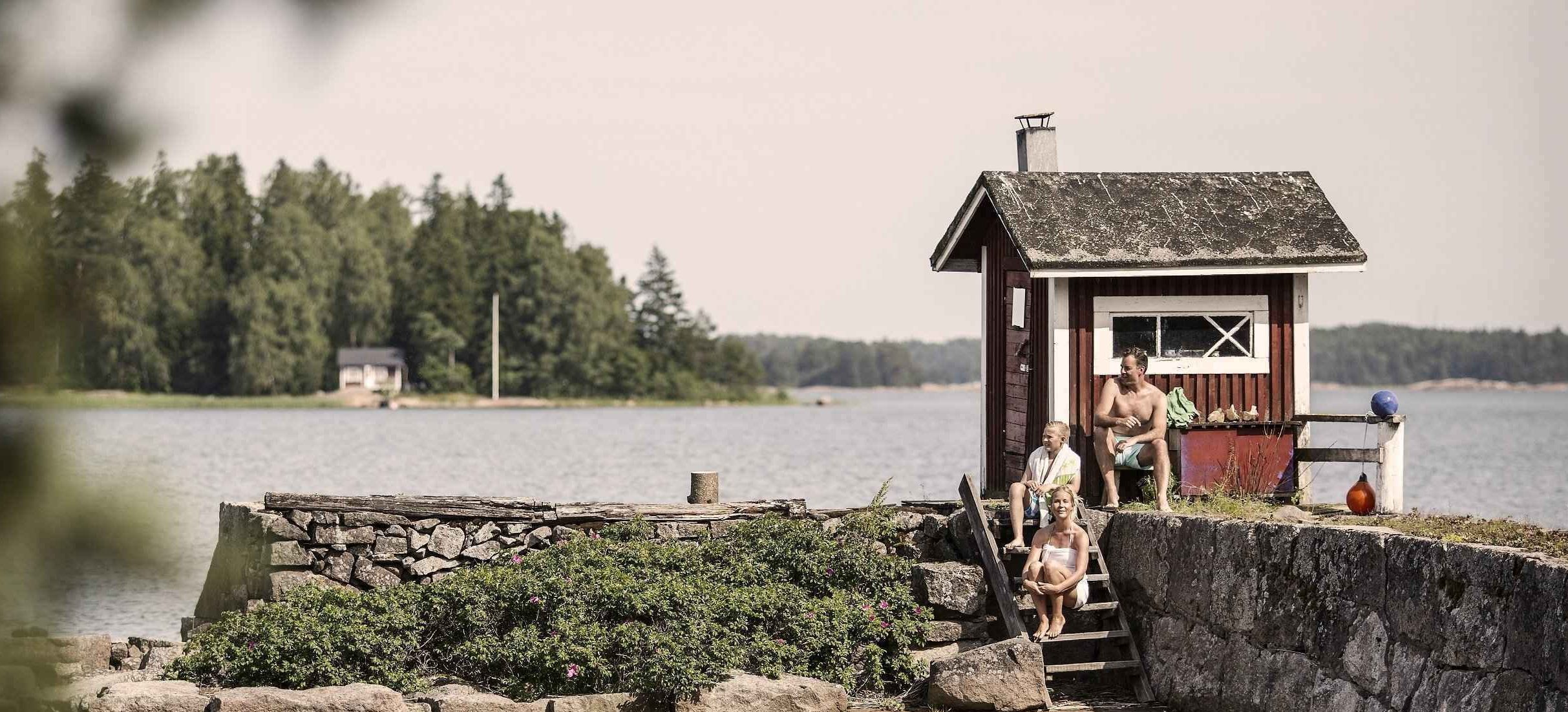 matkapuhelimen historia on suomalaisjuhlaa