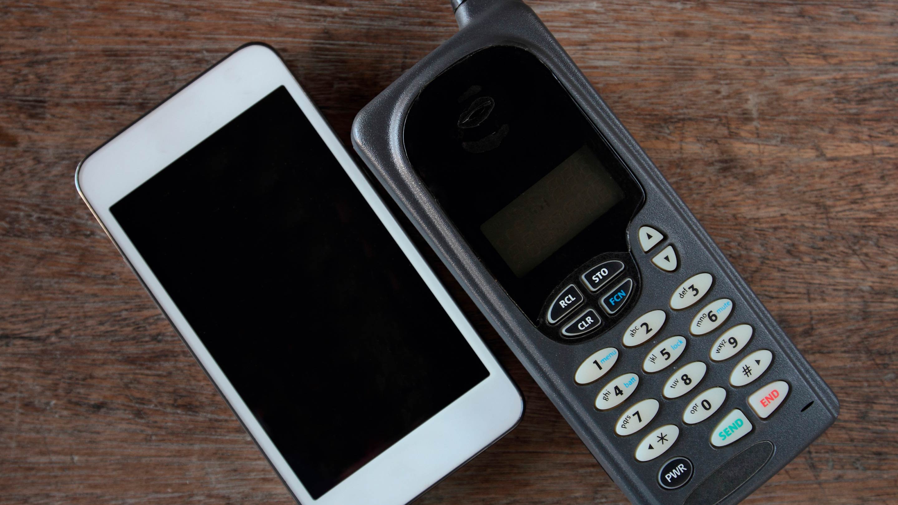 siirrä yhteystiedot uuteen puhelimeen