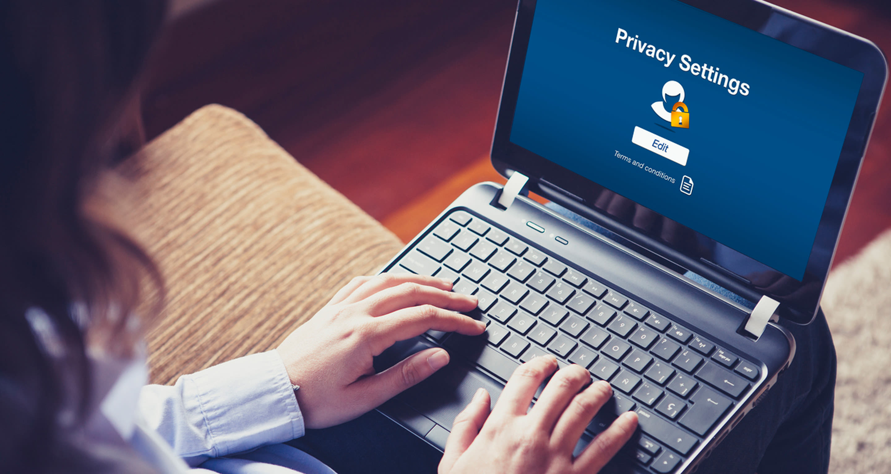 virukset ja huijaukset facebookissa ovat entistä uskottavampia