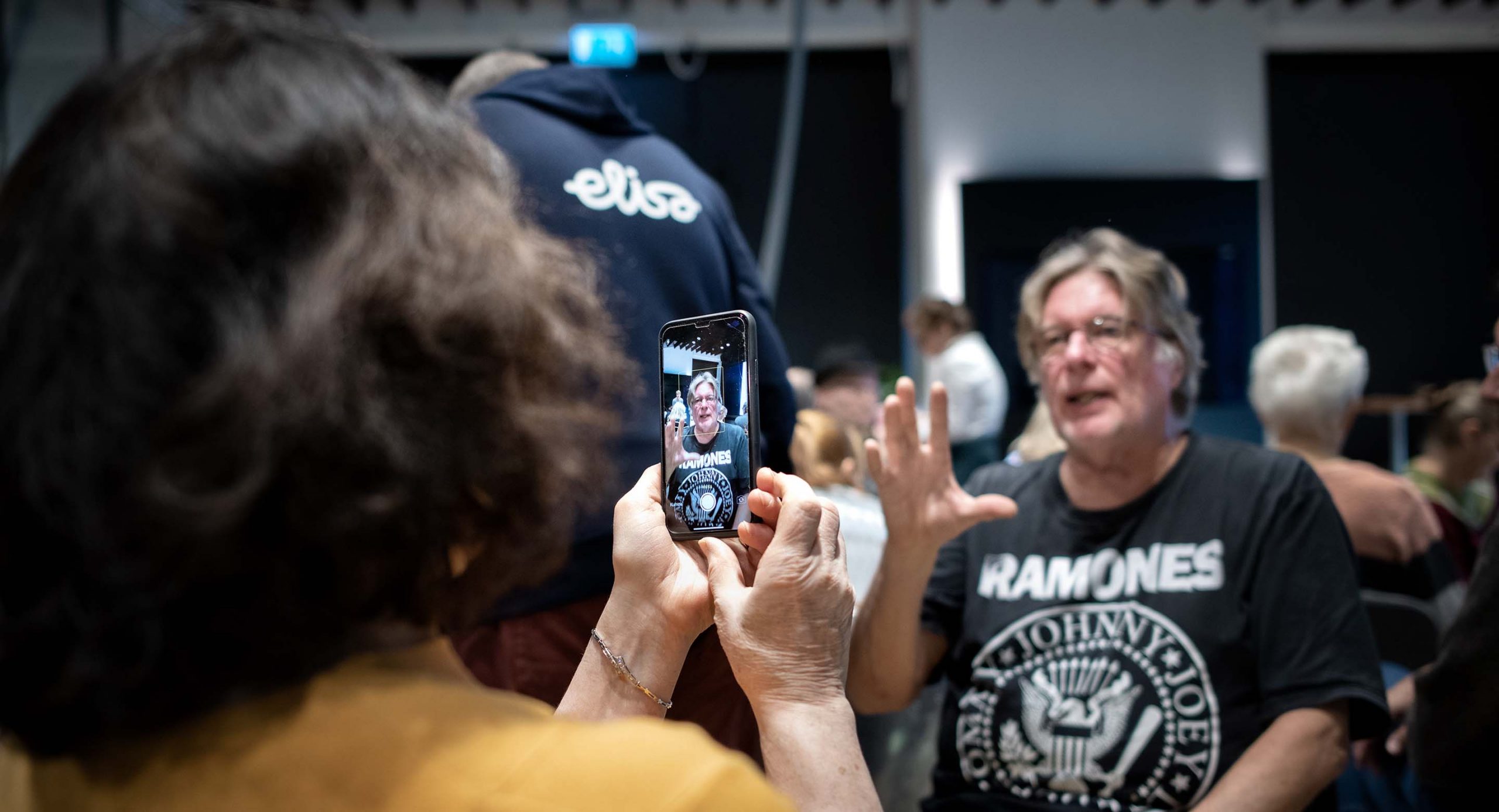 Elisa Senioreiden digikoulu header