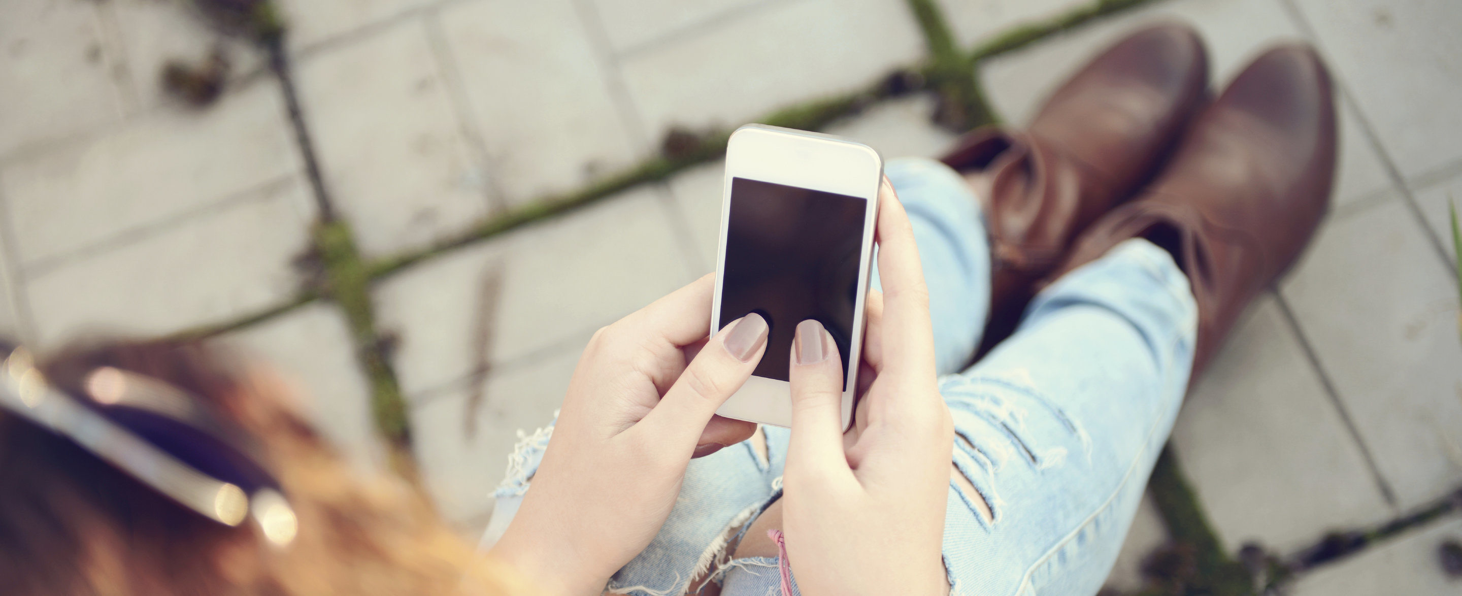 puhelimen vaihto ja tietojen siirto uuteen puhelimeen sujuu nykyään helposti