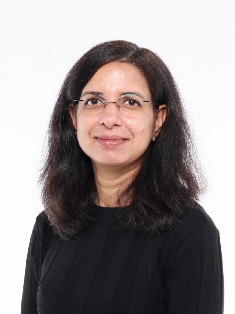 Kuvassa on Nidhi Singh