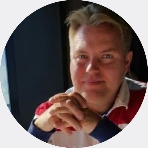 Kuvassa Mika Vääräniemi