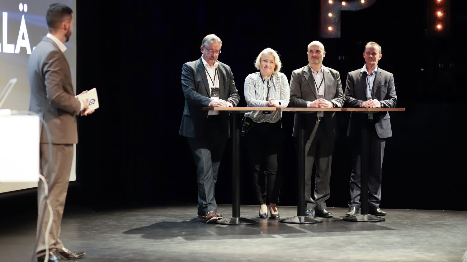 5G mullistaa teollisuuden kilpailuedut - Oulun 5G-paneeli