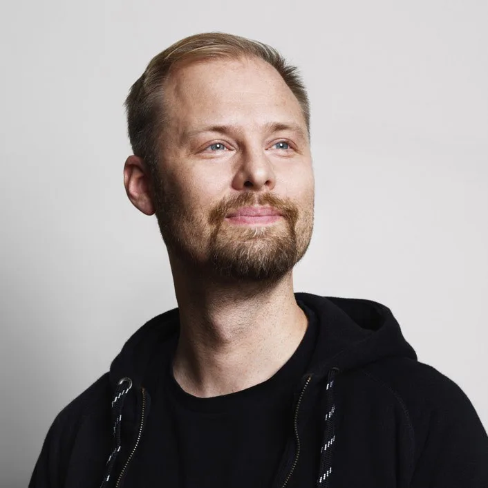 Urho Konttori, Varjo