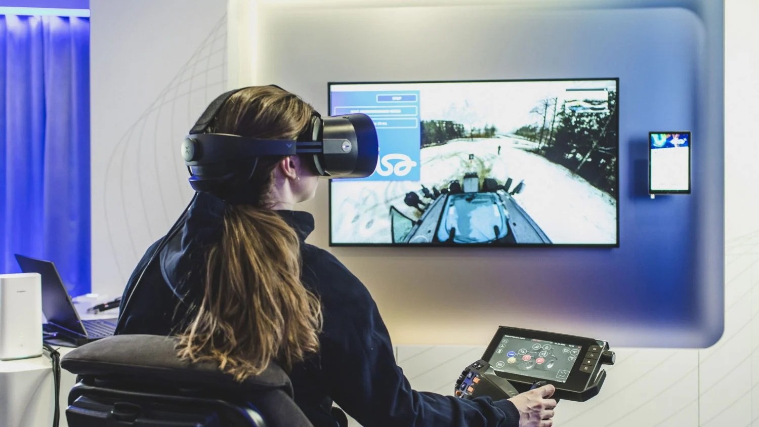 Traktorin etäohjaus