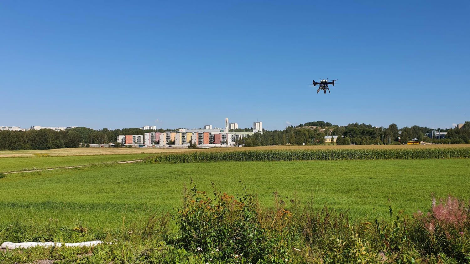 Etäohjattu multikopteri