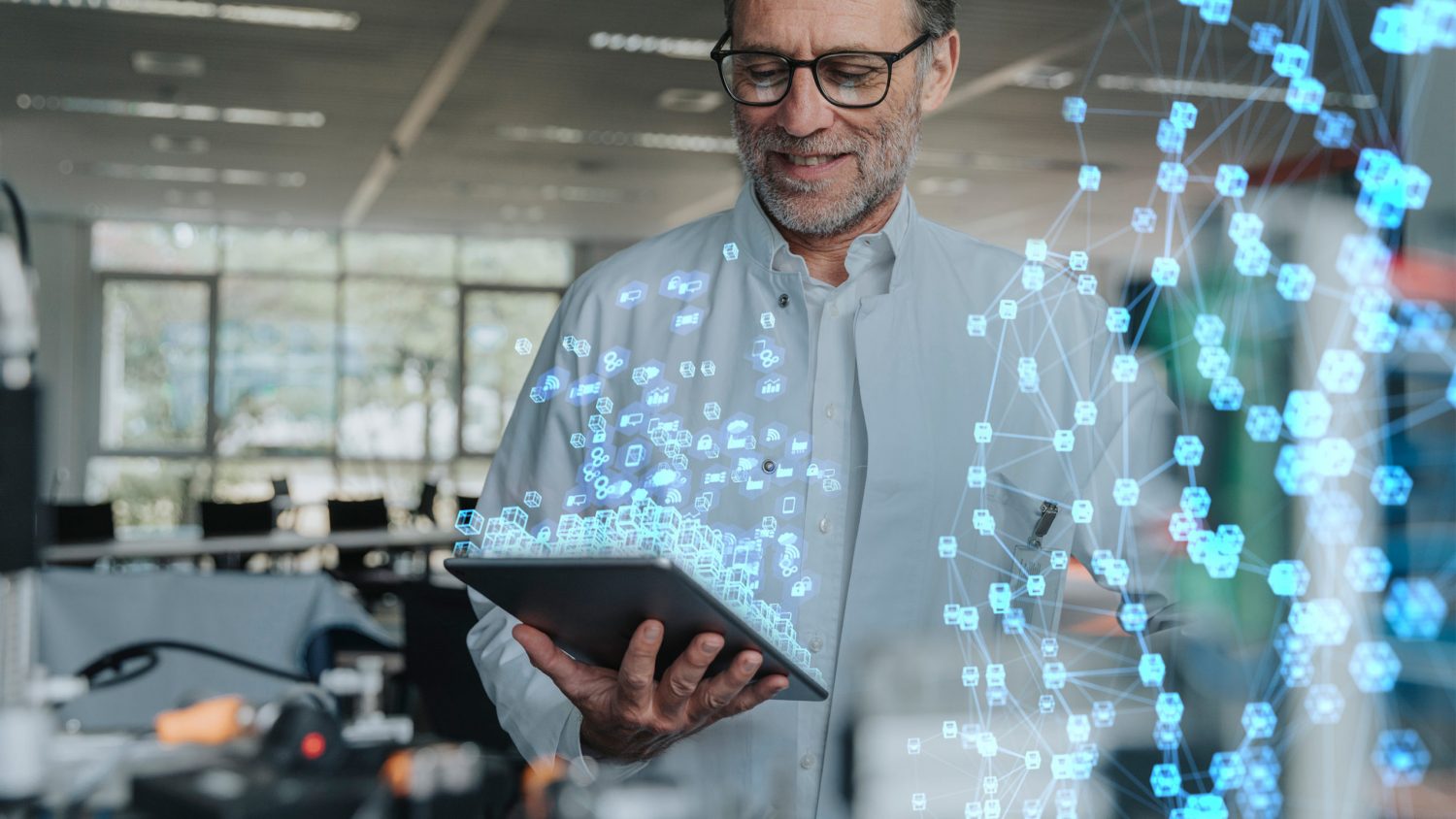 Pienestä oivalluksesta johtavaksi teollisuuden digitalisaatiojärjestelmien toimittajaksi