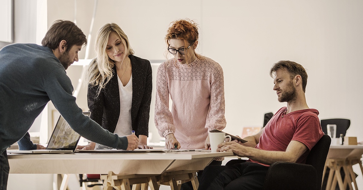 Miten Elisa auttaa hybridityön käytäntöön viemisessä?